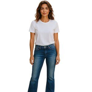 True Religion Low rise, Straight leg jeans Rhinestone back pockets 27 x 32